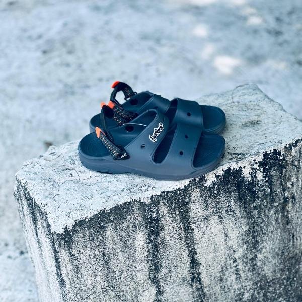 IMPORTED CROCS