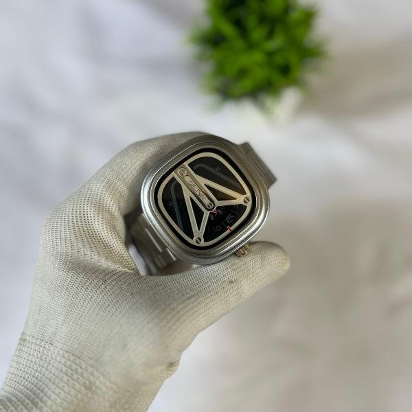 VINTAGE WATCH