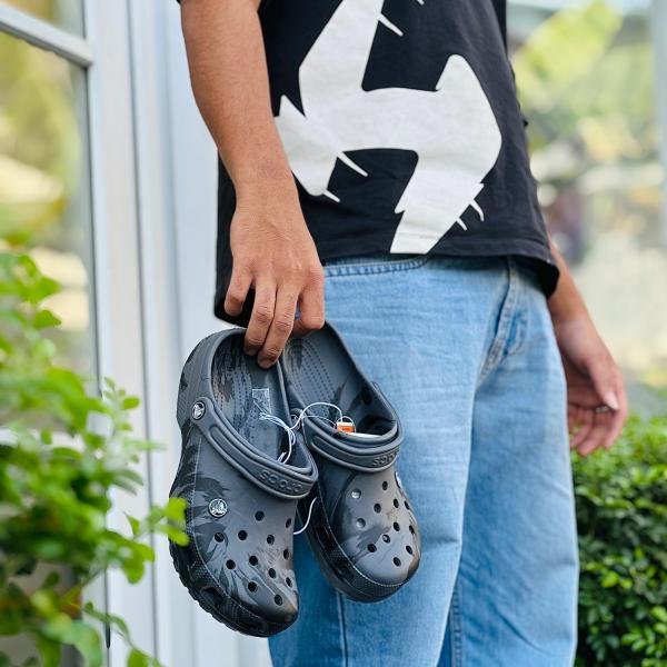 CROCS CLASSIC PRINT