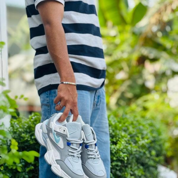 IMPORTED SHOE
