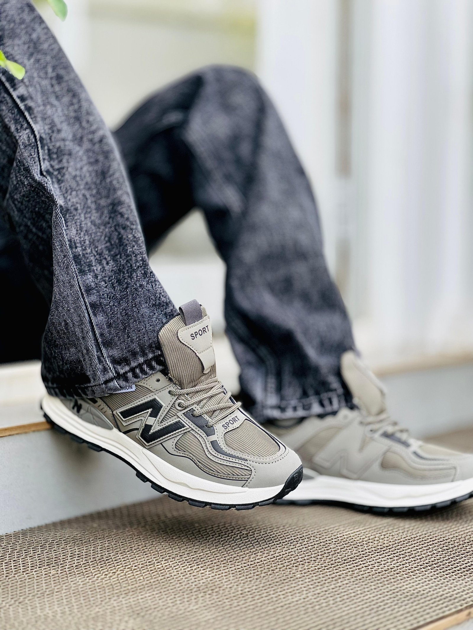 IMPORTED NEW BALANCE SHOE