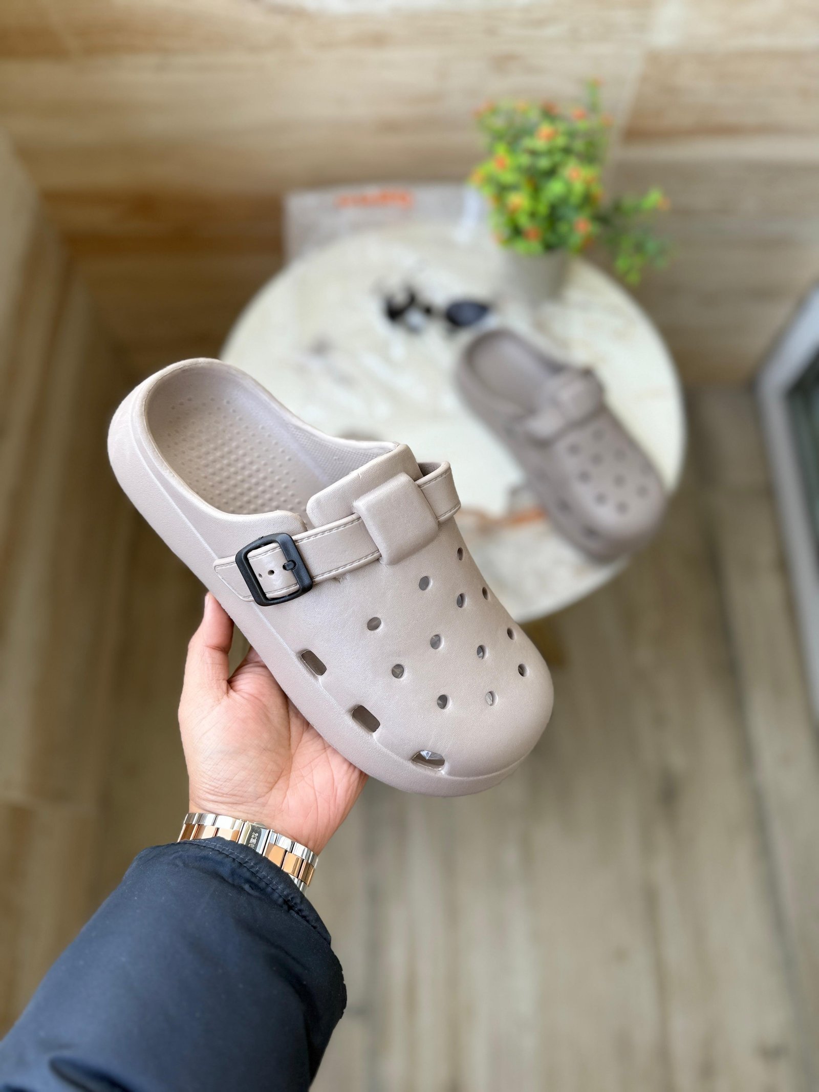 CLOGS