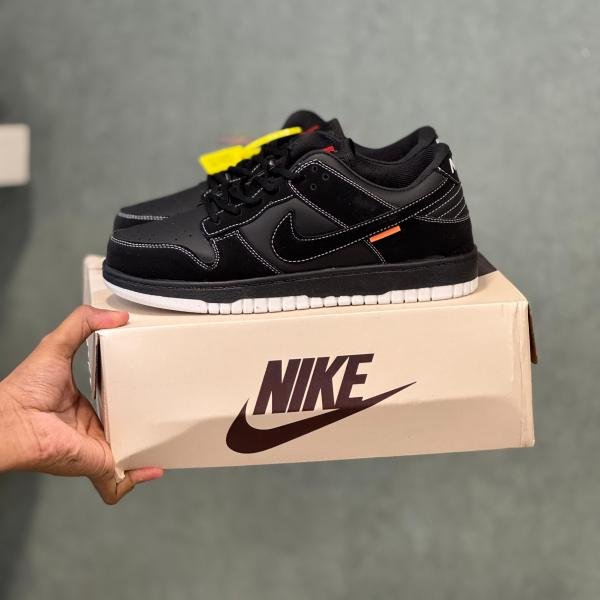 NIKE SB DUNK TIGHT BOOTH