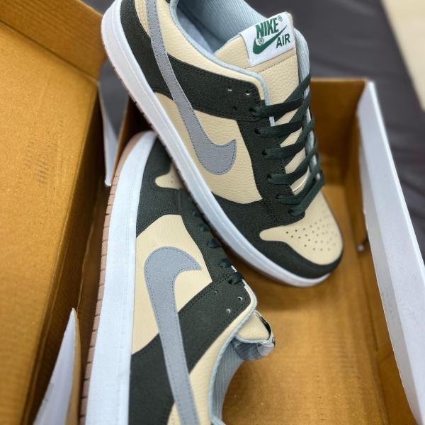NIKE DUNK