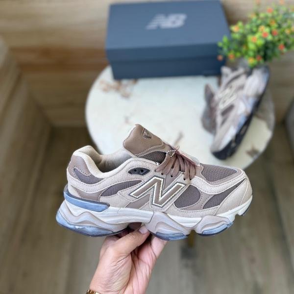 NEW BALANCE 9060 CHOCOLATE