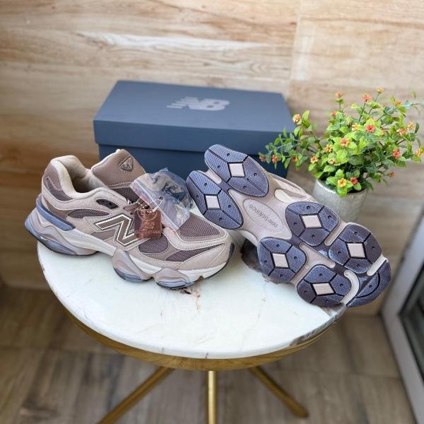 NEW BALANCE 9060 CHOCOLATE