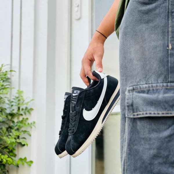 IMPORTED SHOE