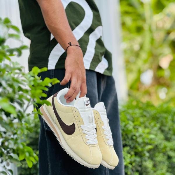 IMPORTED SHOE