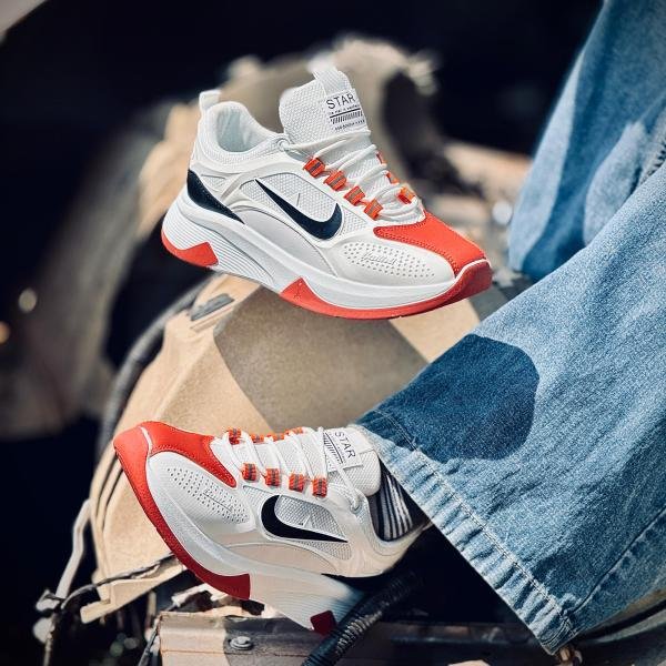 IMPORTED NIKE