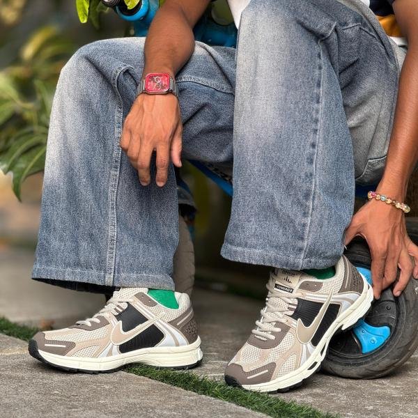 IMPORTED SHOE