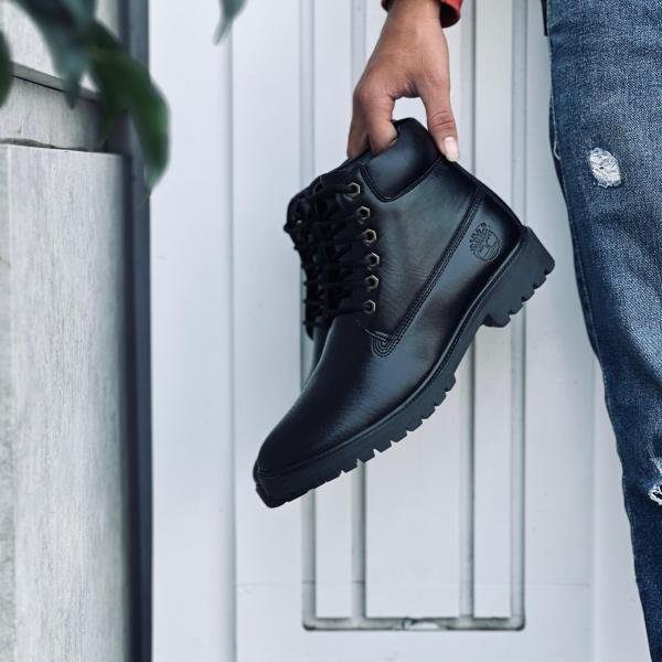 TIMBERLAND BOOTS