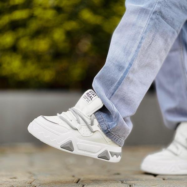 IMPORTED AIR SHOE