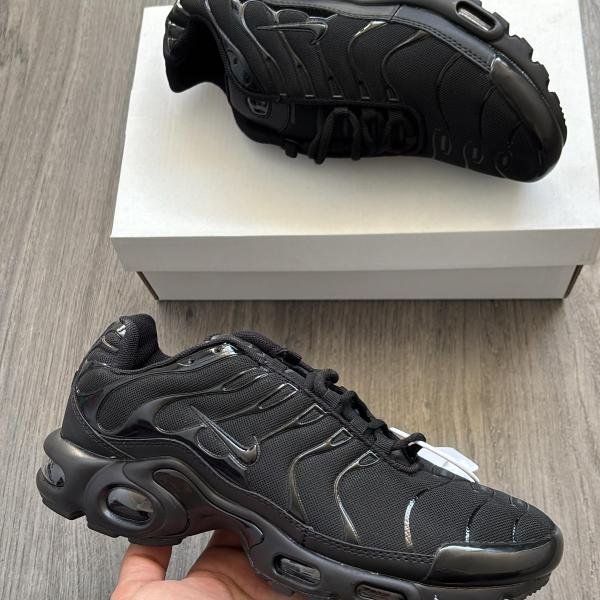 NIKE AIRMAX TN 2023
