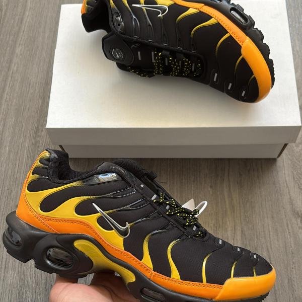NIKE AIRMAX TN 2023