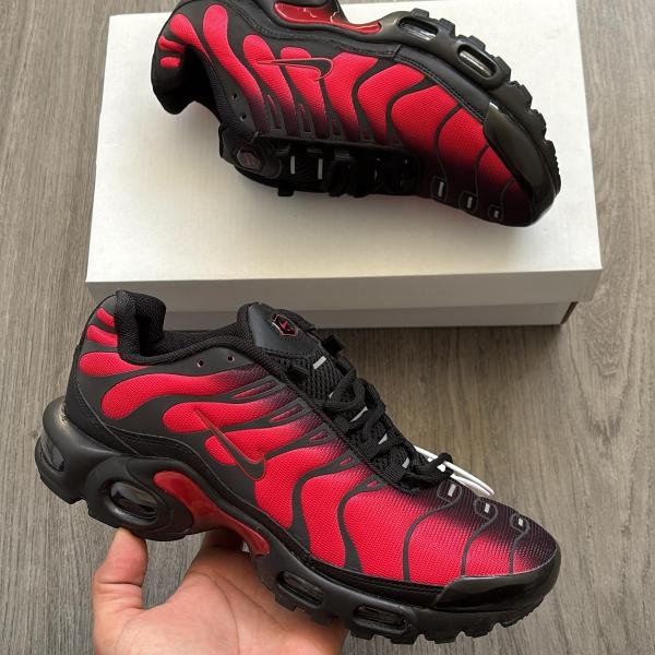 NIKE AIRMAX TN 2023