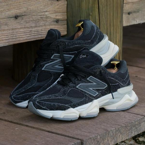 NEW BALANCE 9060 BLACK SEA SALT
