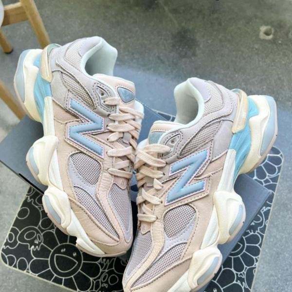 NEW BALANCE 9060 SKY LOGO