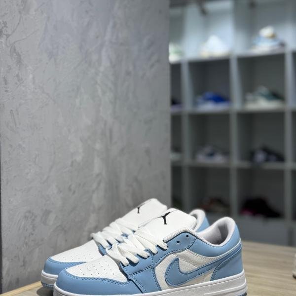 JORDAN CUT LOW