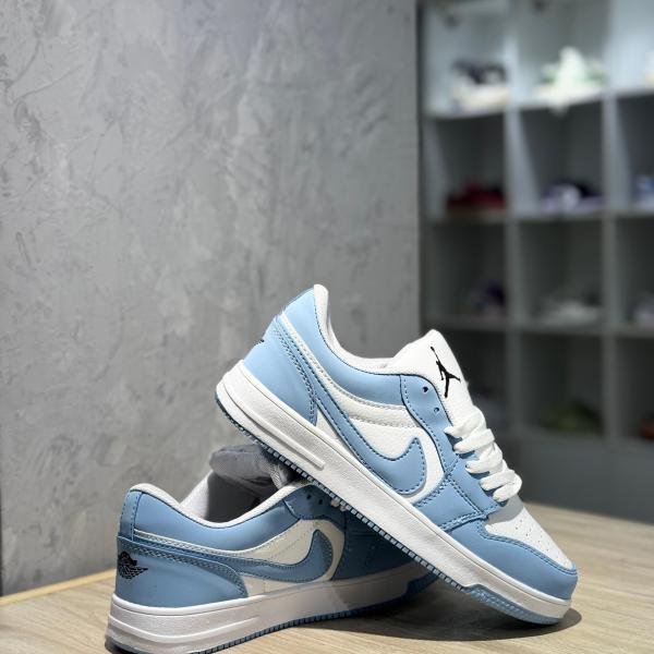 JORDAN CUT LOW