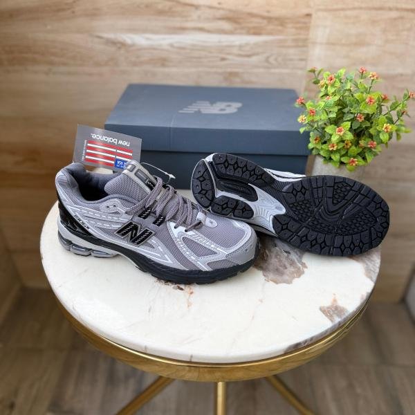 NEW BALANCE 1906 CASTLEROCK
