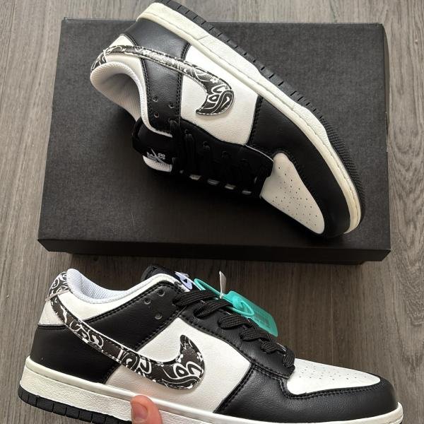 NIKE SB DUNK PASLEY