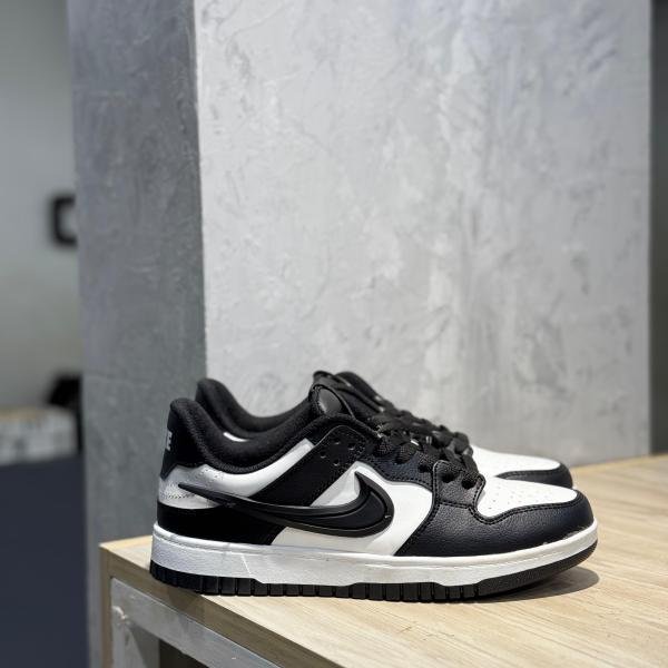 NIKE SB DUNK