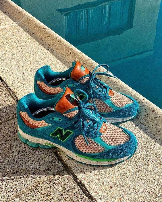 NEW BALANCE 2002r SALEHE BEMBURRY