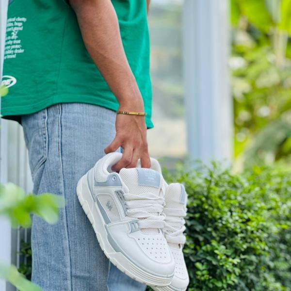 IMPORTED SHOES