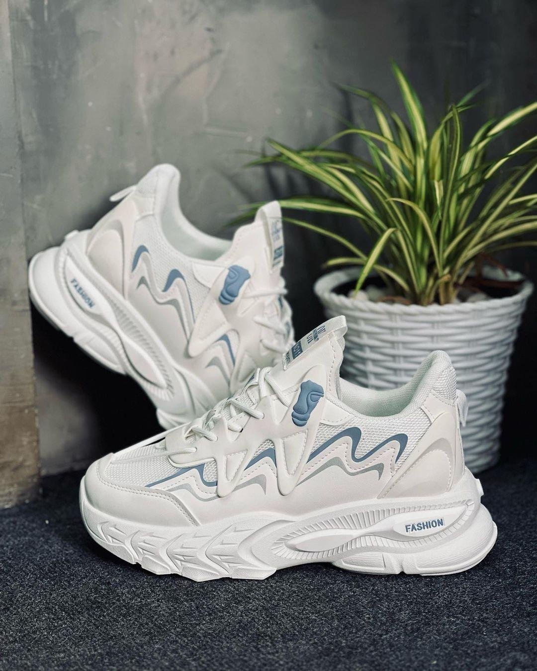 IMPORTED SHOE