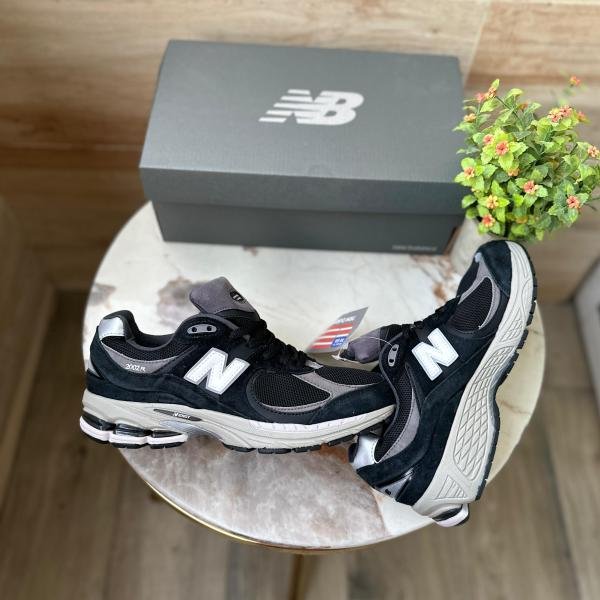 NEW BALANCE 2002r SHADOW