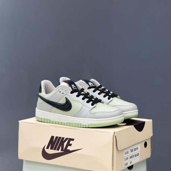 NIKE SB DUNK AMBUSH