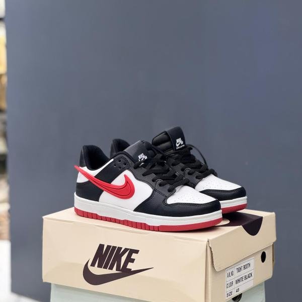 NIKE SB DUNK AMBUSH