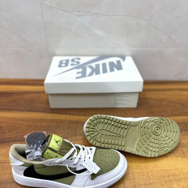 NIKE JORDAN SB DUNK "X TRAVIS SCOTT GULF"
