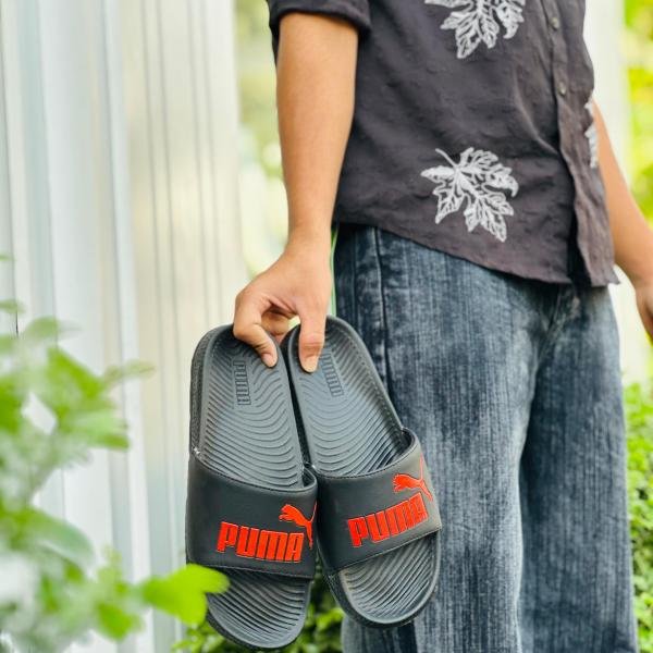 PUMA FLIP FLOPS