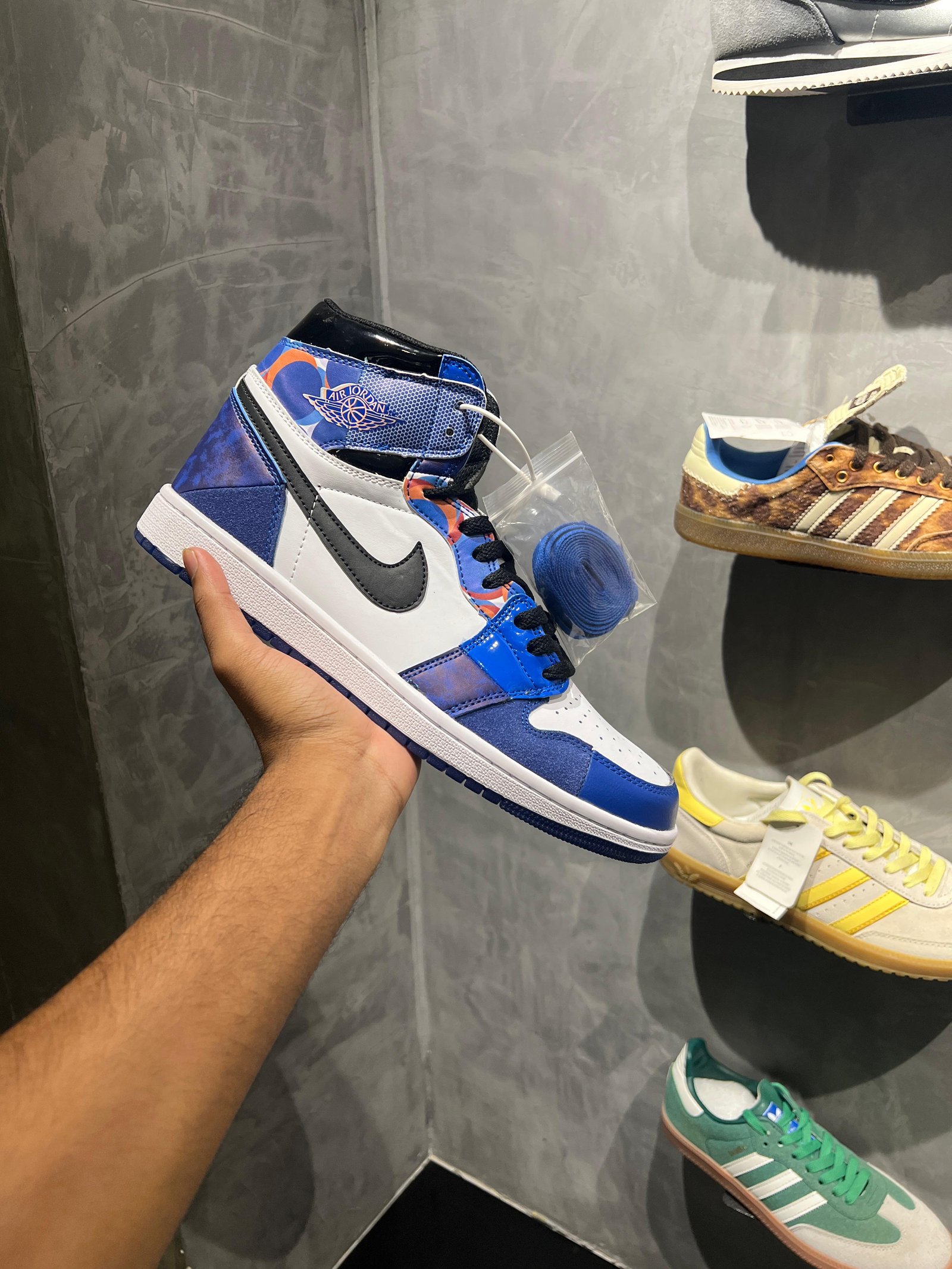 NIKE AIR JORDAN1 HIGH ‘SPIDERVERSE’
