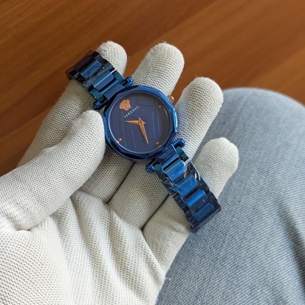 VERSACE