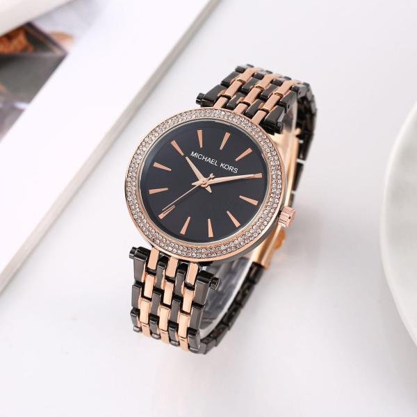 MICHAEL KORS