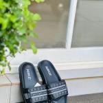 NIKE FLIP FLOPS