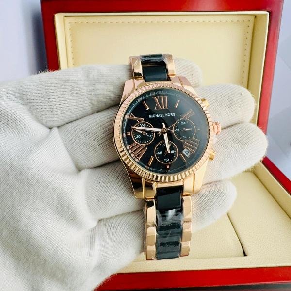 MICHAEL KORS