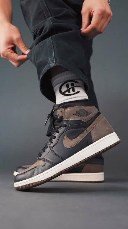 AIR JORDAN ONE