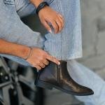 CHELSEA BOOTS