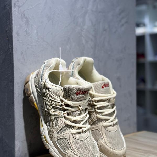 ASICS GEL KAYANO