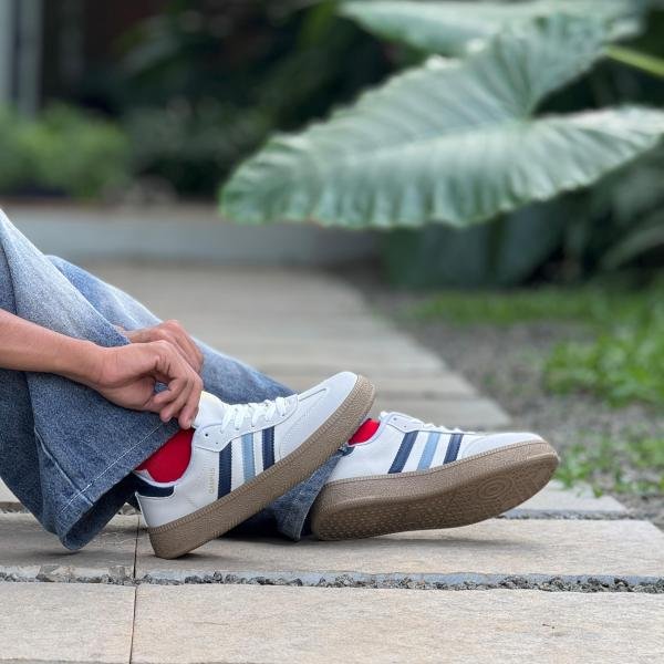 IMPORTED SHOES
