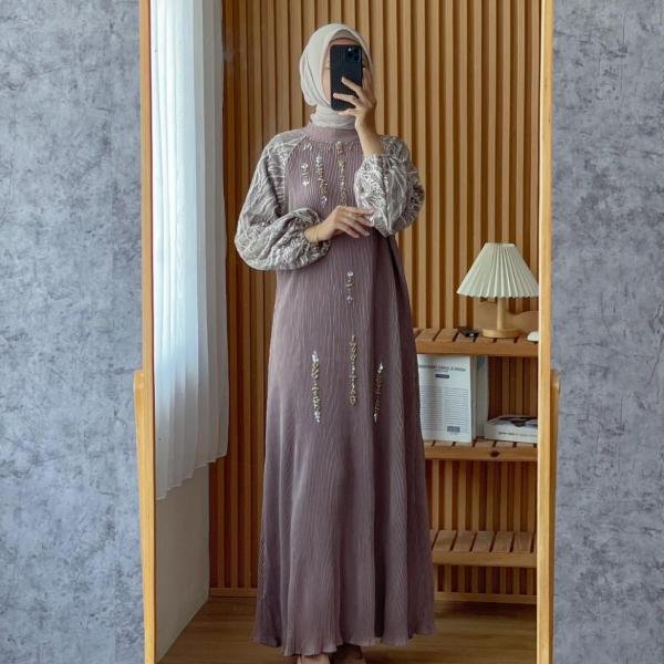 GOWN
