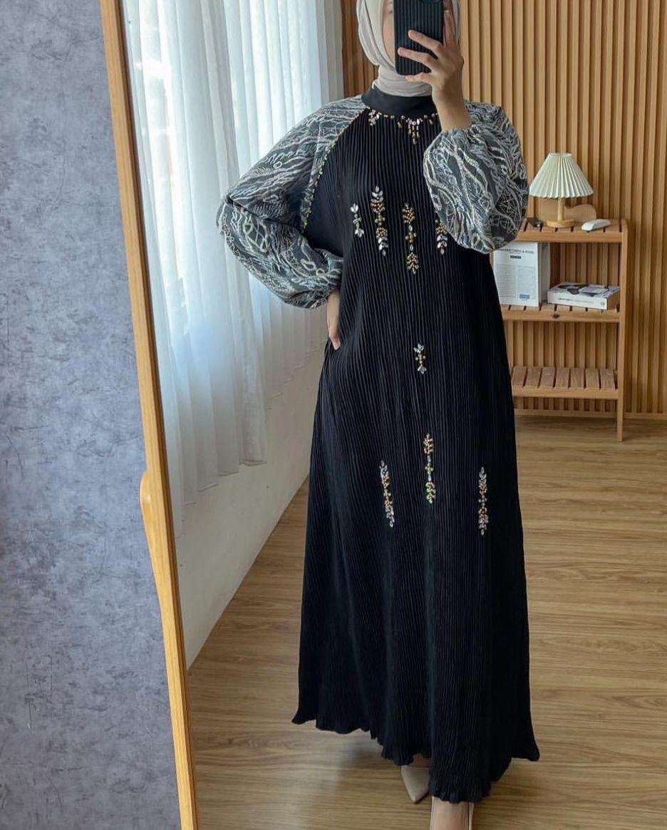 GOWN