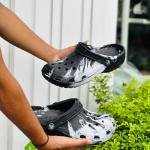 CROCS CLASSIC PRINT