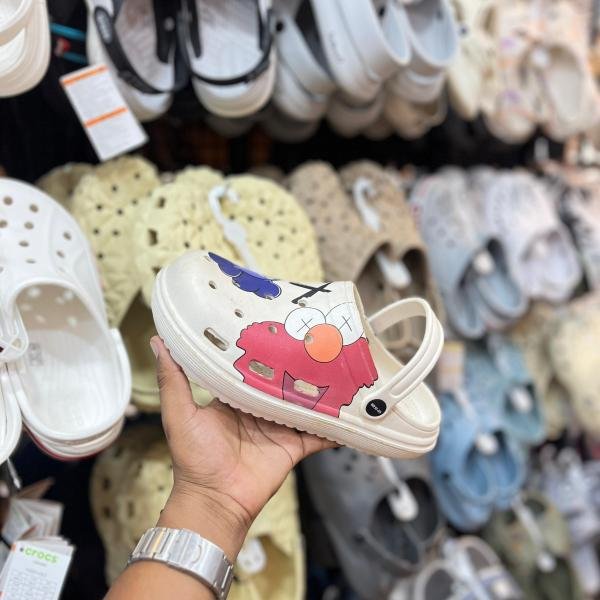 CLOGS