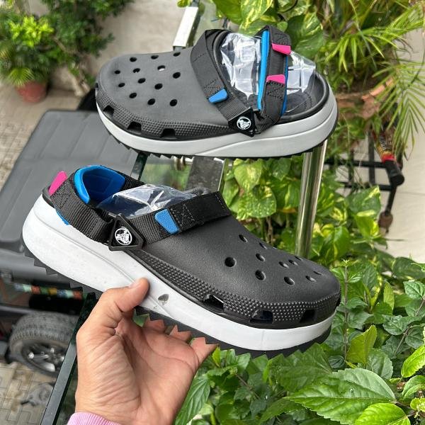 CROCS HIKE 2023