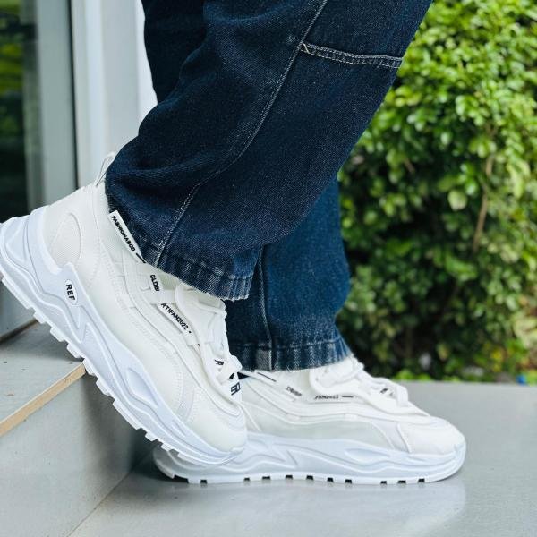 IMPORTED SHOE