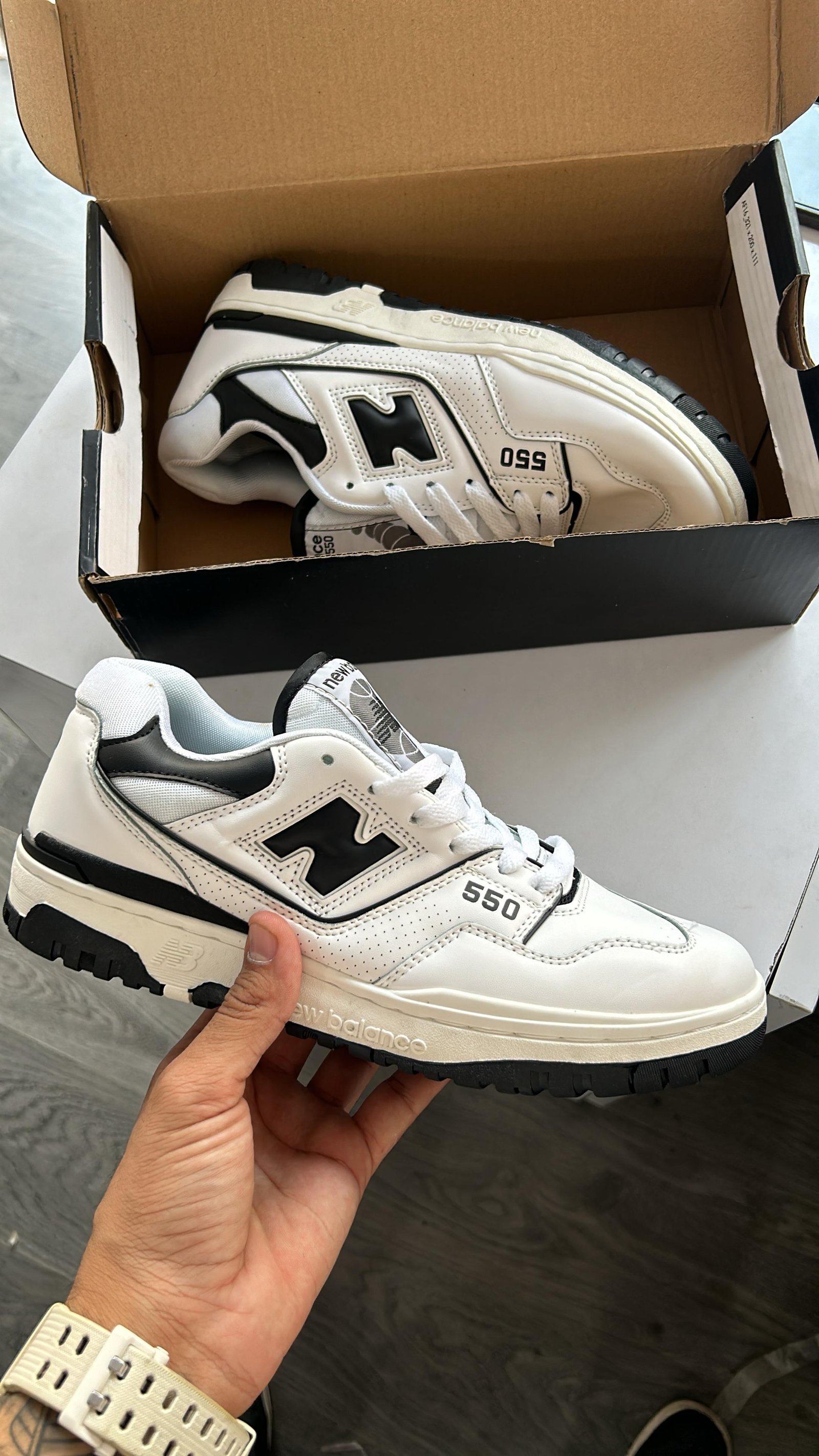 NEW BALANCE 550